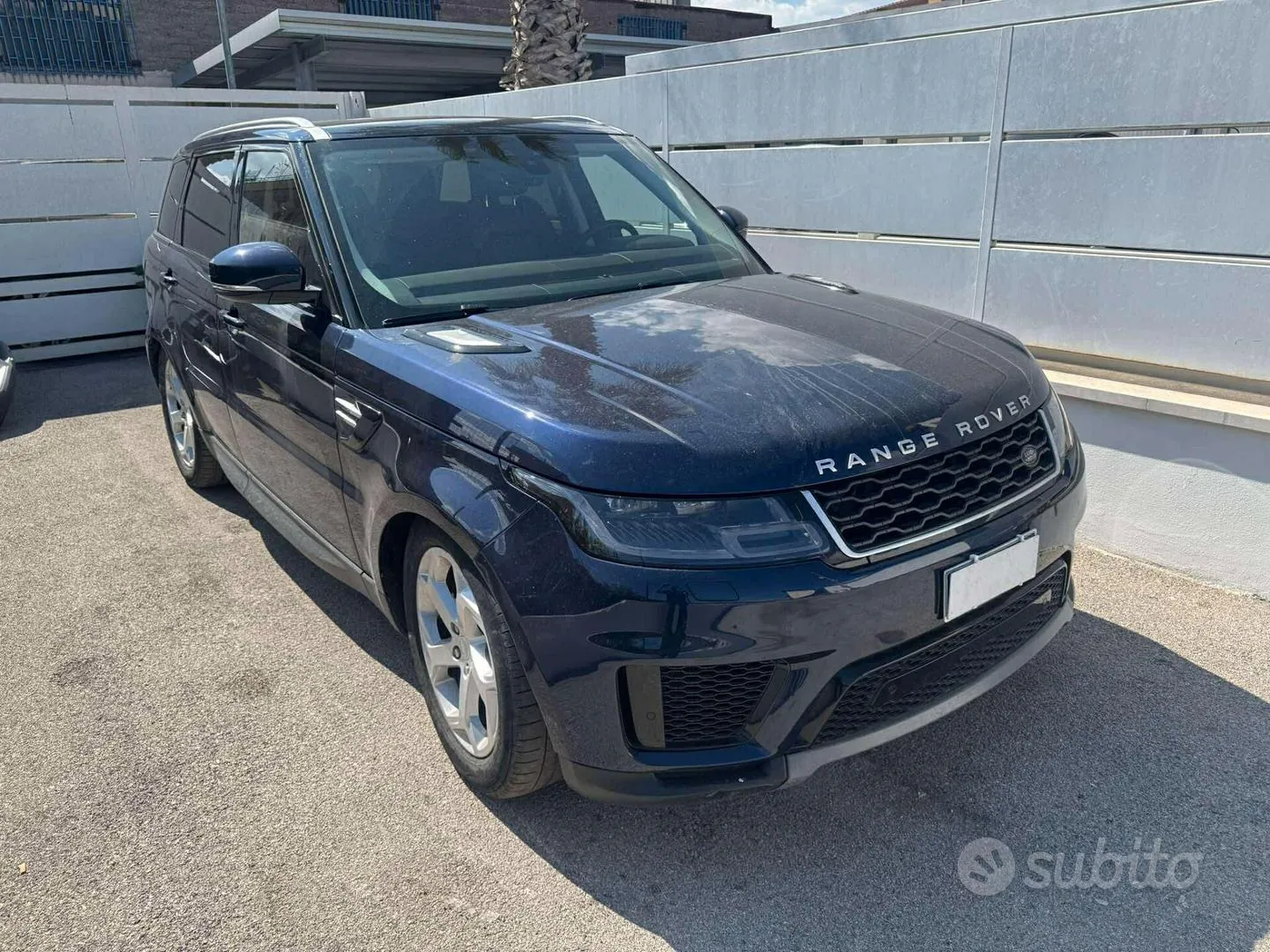 Land Rover Range Rover Sport 2019 photo 3
