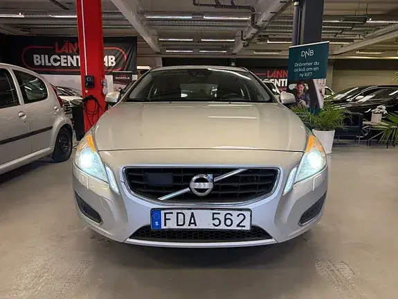 Volvo V60 2011 photo 4