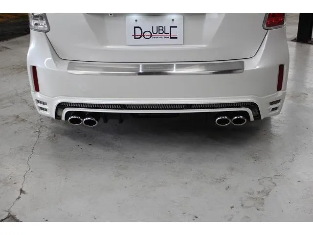 Toyota Prius Alpha 2013 photo 3