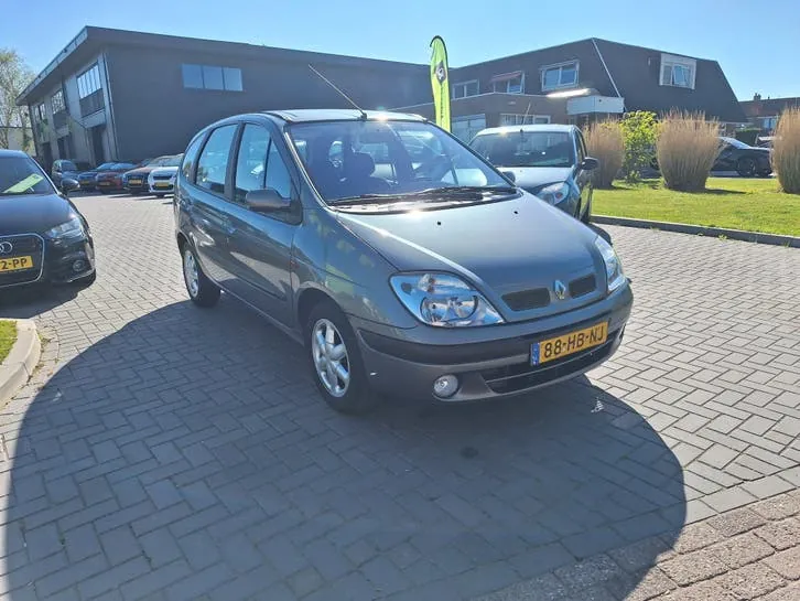 Renault Scénic 2001 photo 2