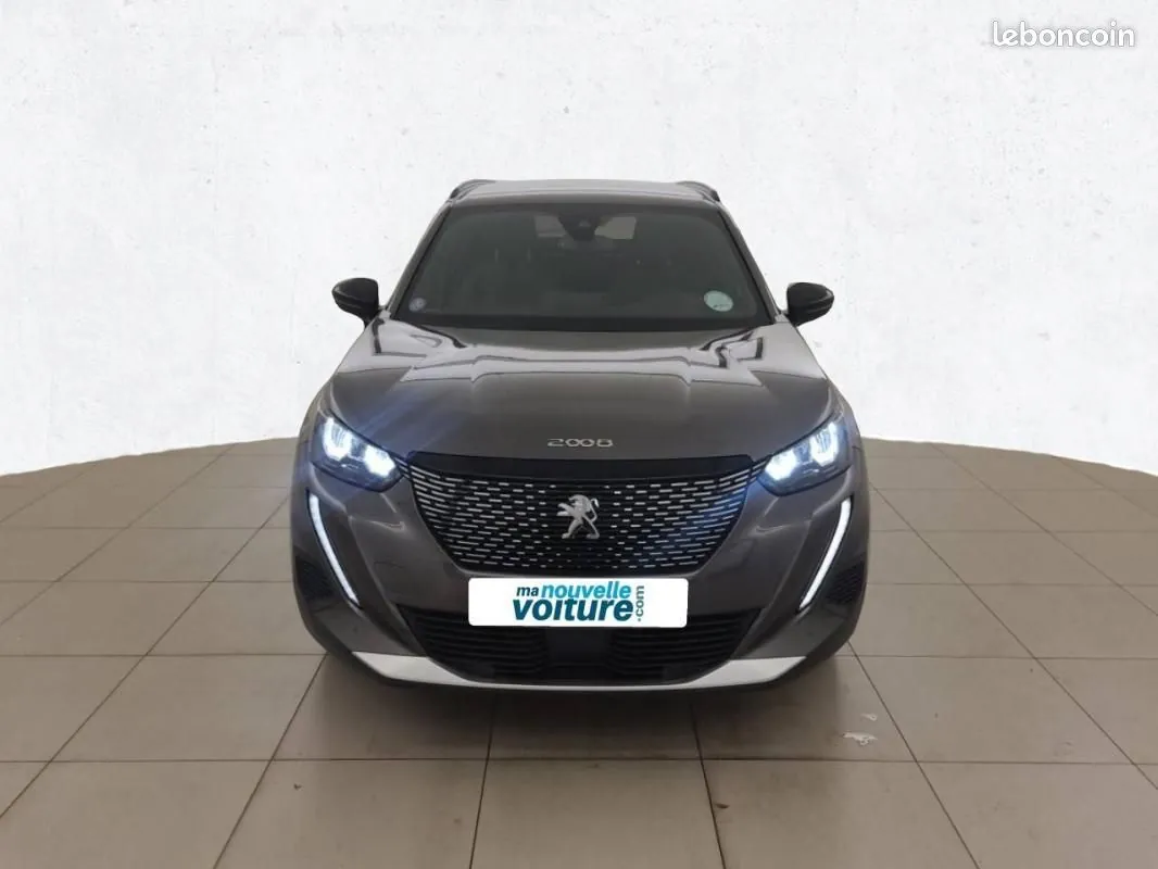 Peugeot 2008 2023 photo 2