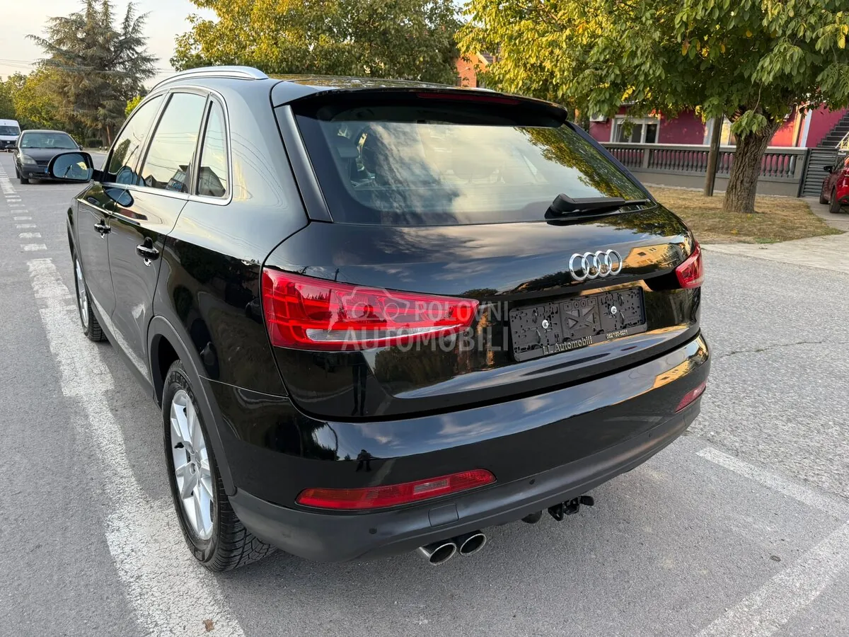 Audi Q3 2012 photo 5
