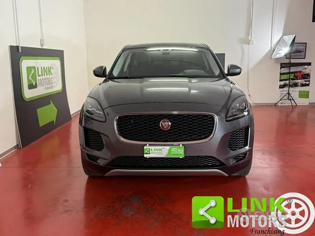 Jaguar E-Pace 2019 photo 2