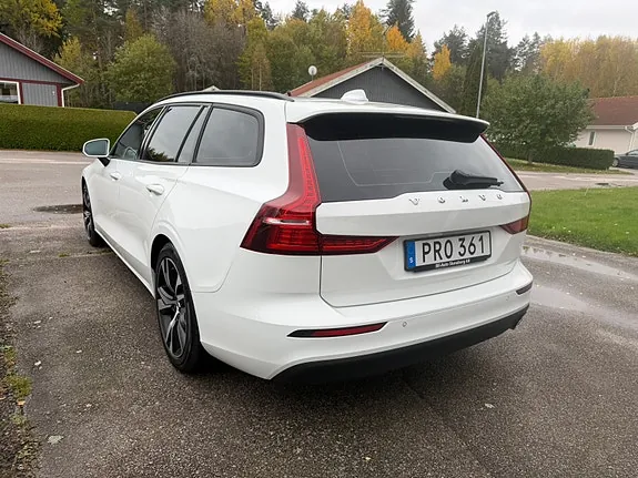 Volvo V60 2019 photo 4