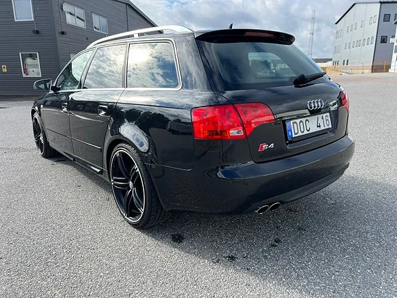 Audi S4 2006 photo 3