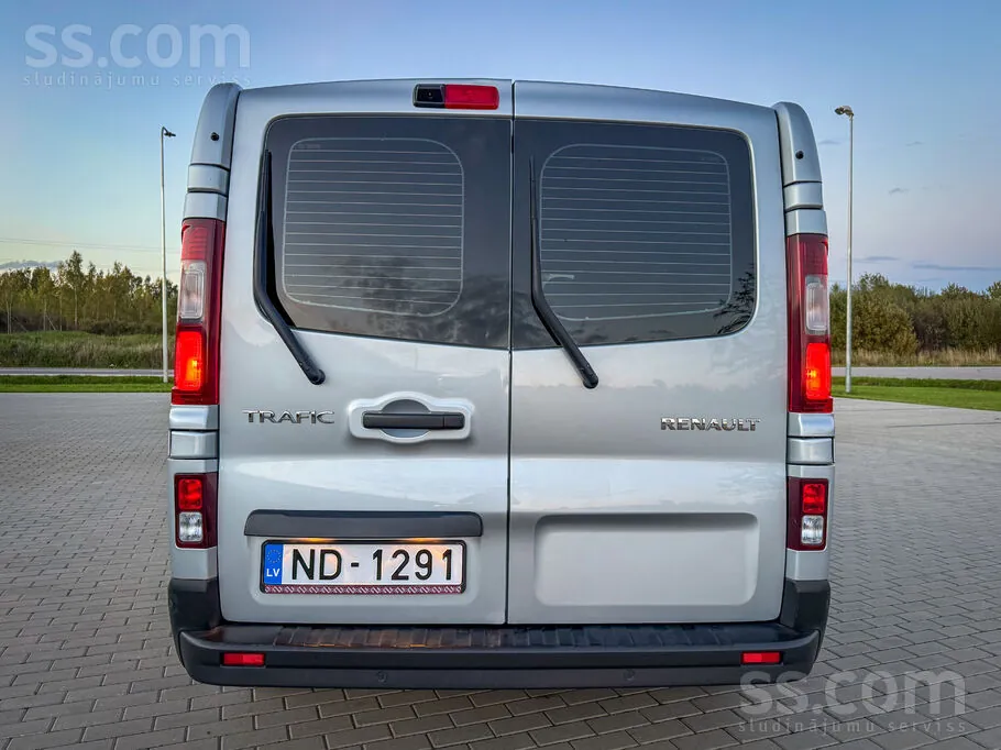 Renault Trafic 2022 photo 5