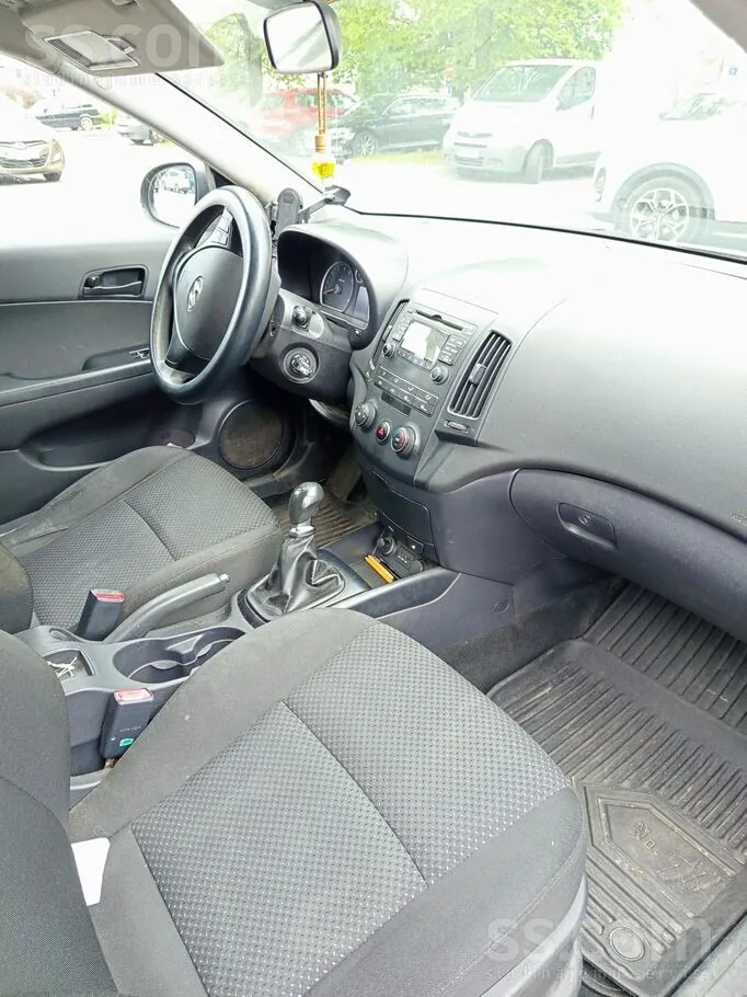Hyundai I30 2010 photo 5