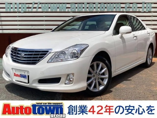 Toyota Crown Royal