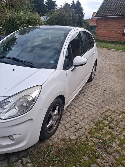 Citroen C3 2010 photo 3