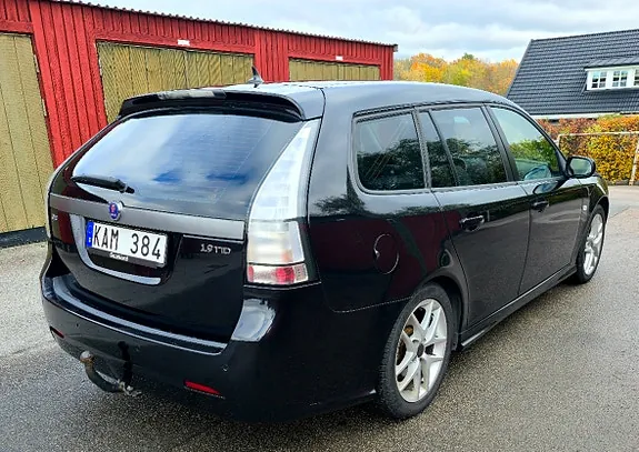 Saab 9-3 2010 photo 3