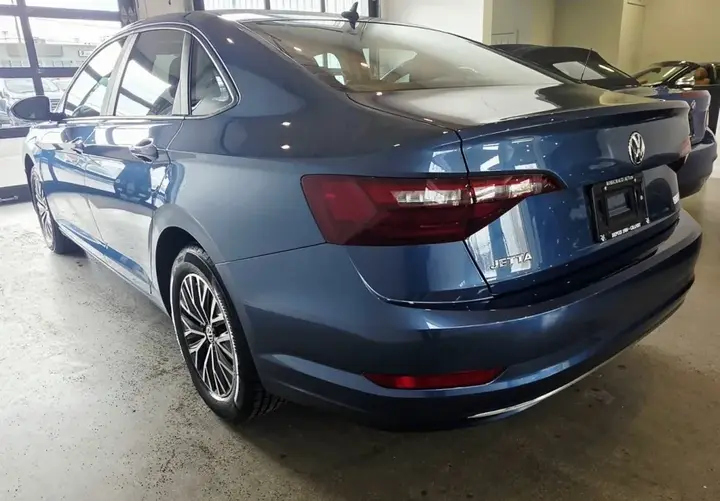 Volkswagen Jetta 2020 photo 2
