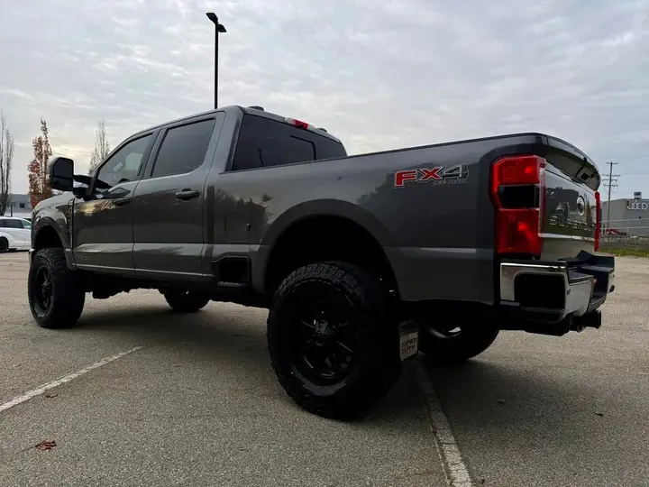 Ford F350 2023 photo 5