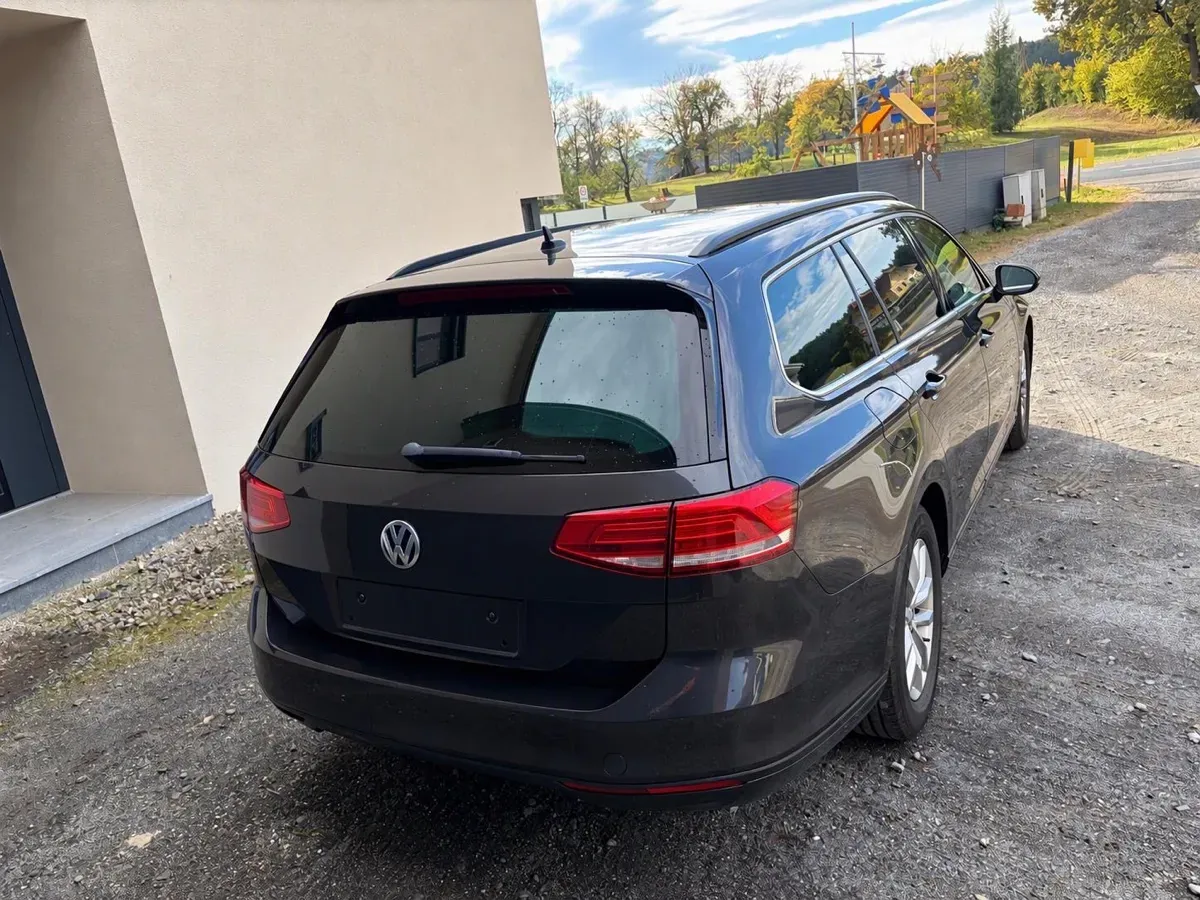 Volkswagen Passat 2018 photo 2