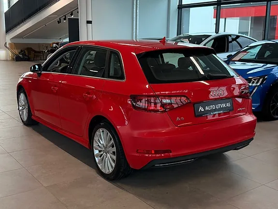Audi A3 2016 photo 2