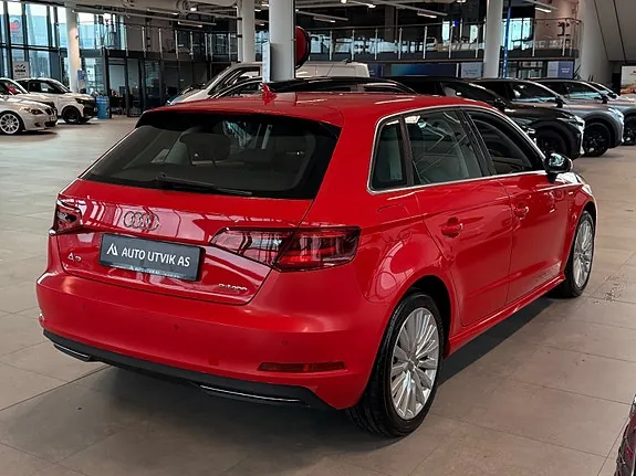 Audi A3 2016 photo 3