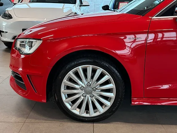 Audi A3 2016 photo 5