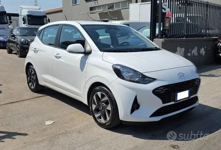 Hyundai I10 2023 photo 2