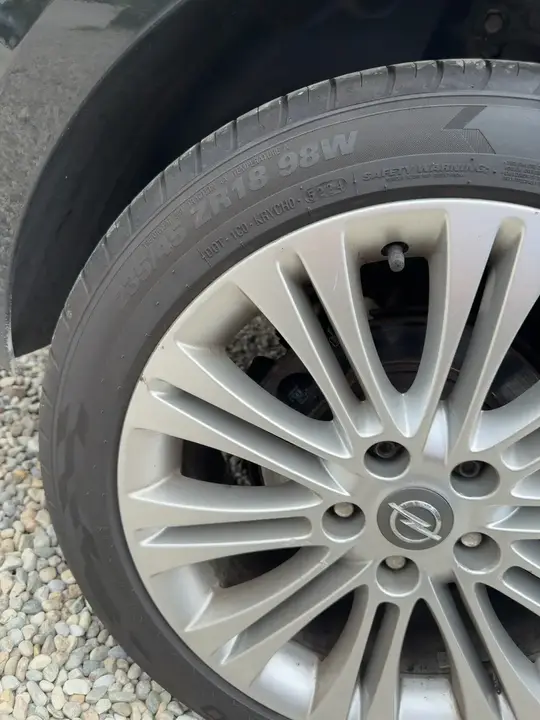 Opel Zafira Tourer 2013 photo 2