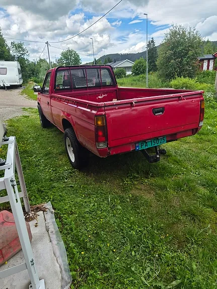 Nissan King Cab 1986 photo 3