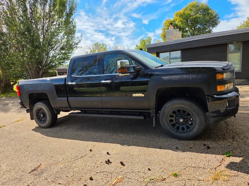 Chevrolet 2500 High Country 2015 photo 2