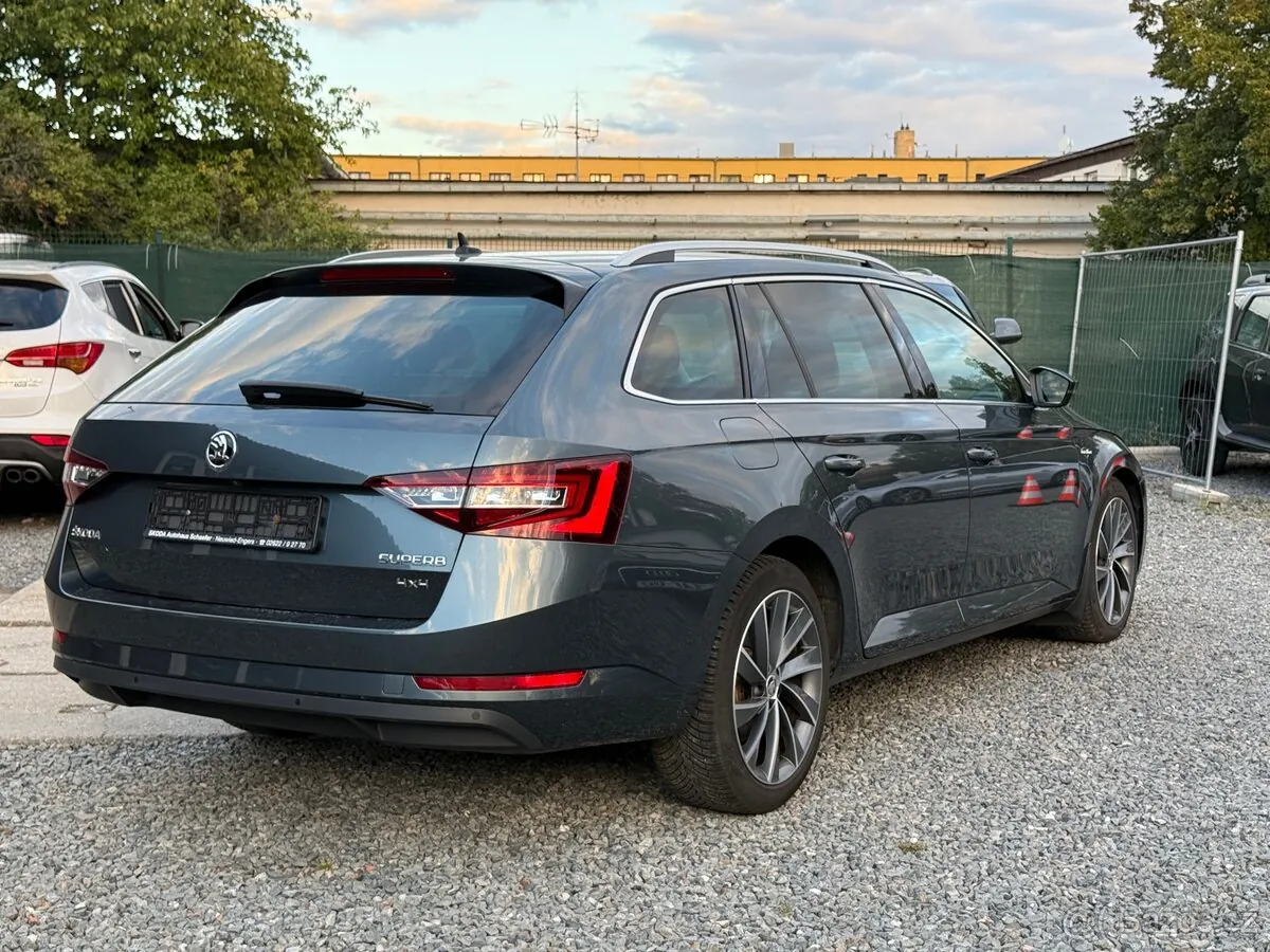 Skoda Superb 2018 photo 4