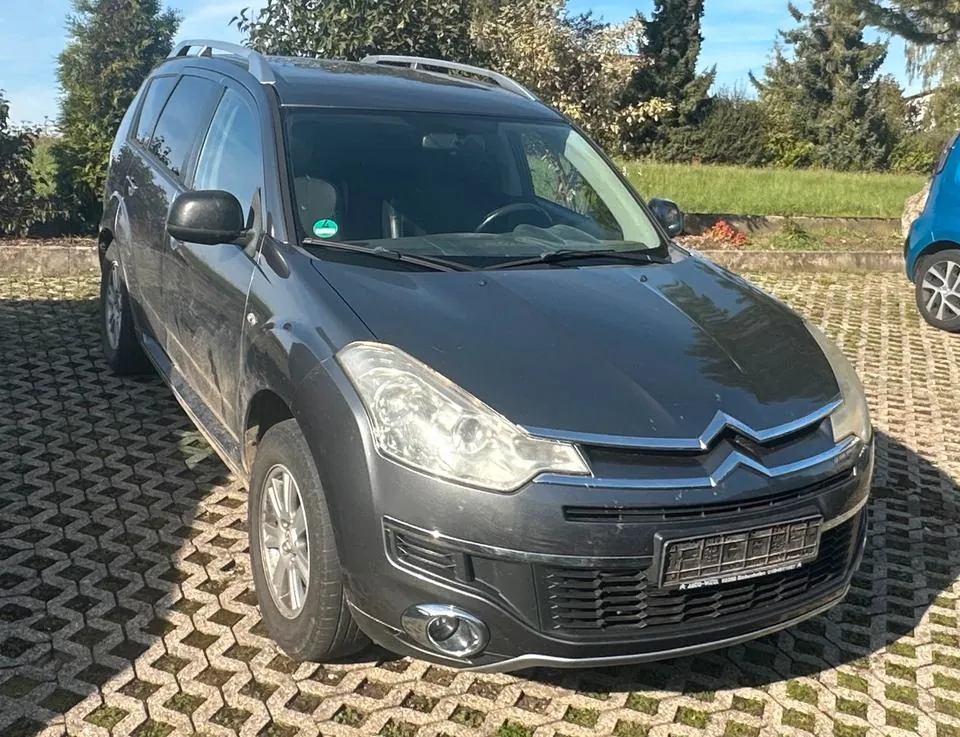 Citroen C-Crosser
