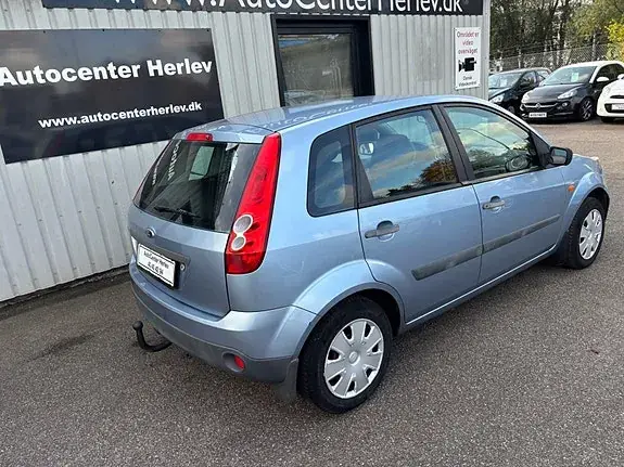 Ford Fiesta 2006 photo 3
