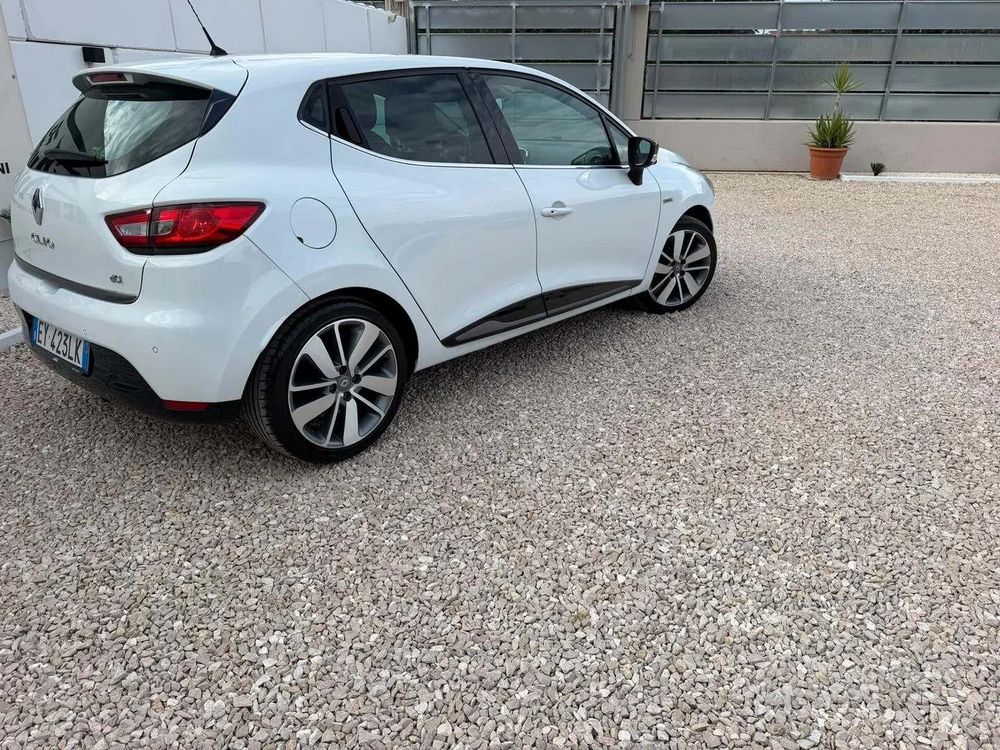 Renault Clio 2015 photo 5