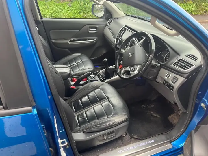 Mitsubishi L200 2017 photo 5