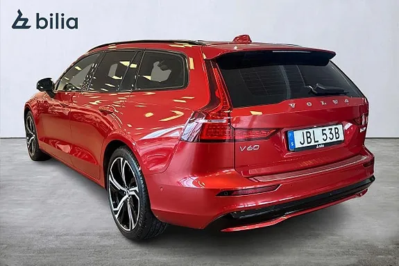 Volvo V60 2025 photo 2