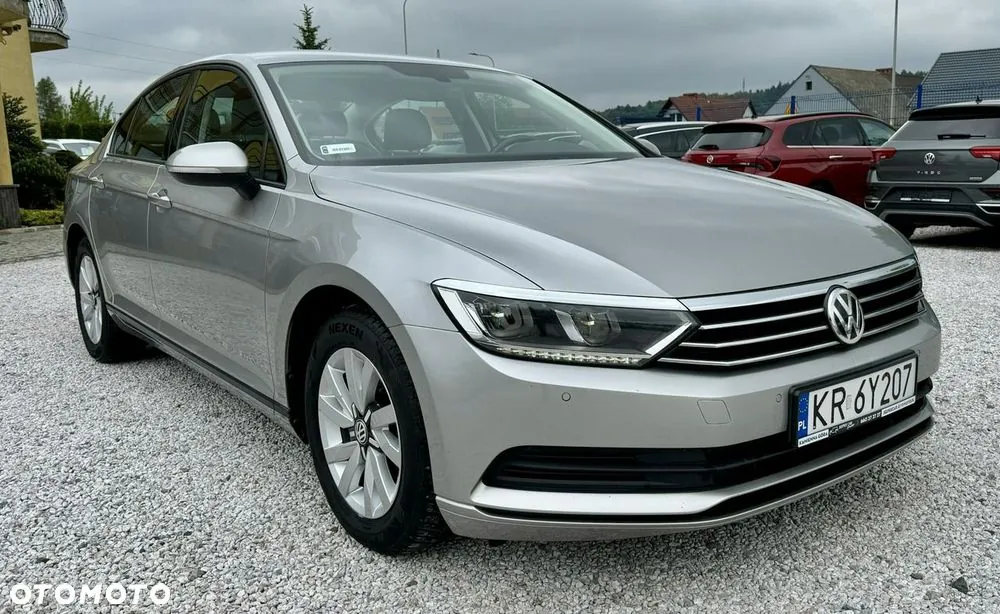 Volkswagen Passat 2017 photo 2