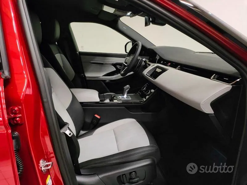 Land Rover Range Rover Evoque 2023 photo 3