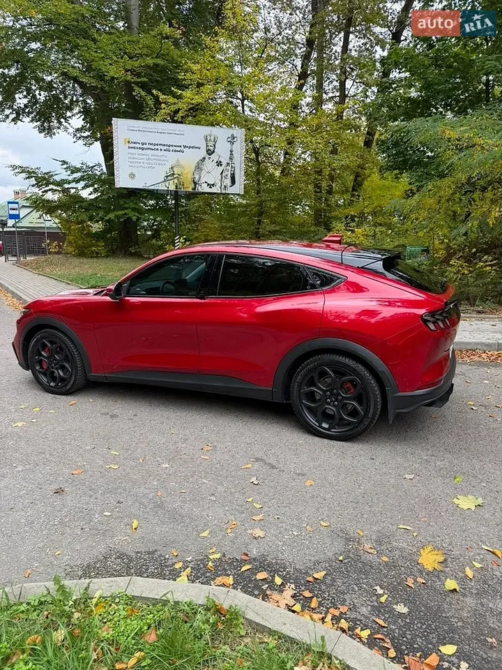 Ford Mustang Mach-E 2021 photo 3