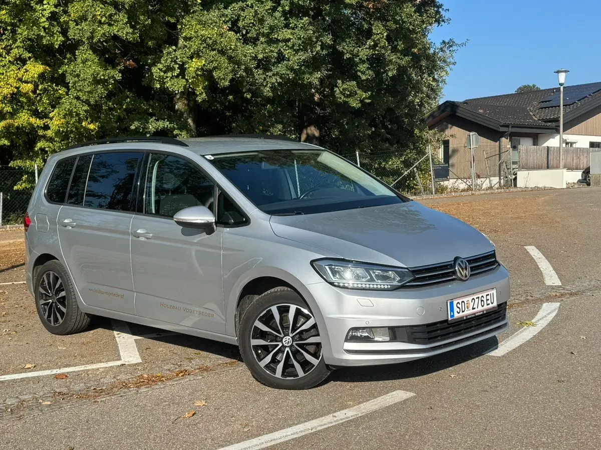 Volkswagen Touran 2016 photo 3