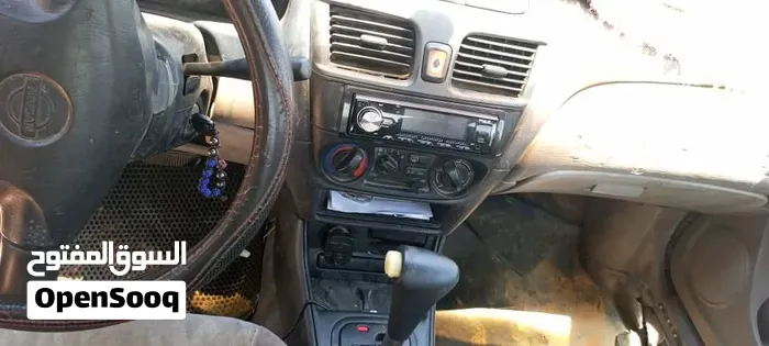Nissan Almera