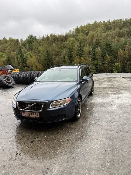 Volvo V70 2008 photo 2