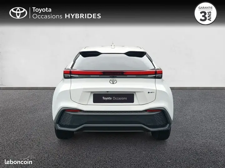 Toyota C-Hr 2025 photo 4