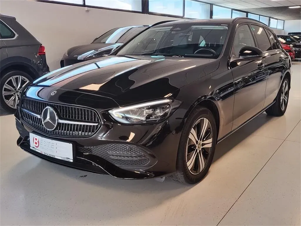 Mercedes-Benz C-Class 2023 photo 3