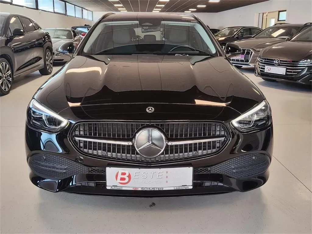 Mercedes-Benz C-Class 2023 photo 2