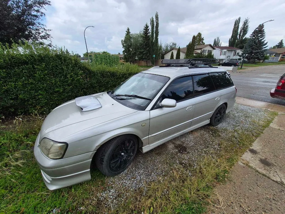 Subaru Legacy 2000 photo 3