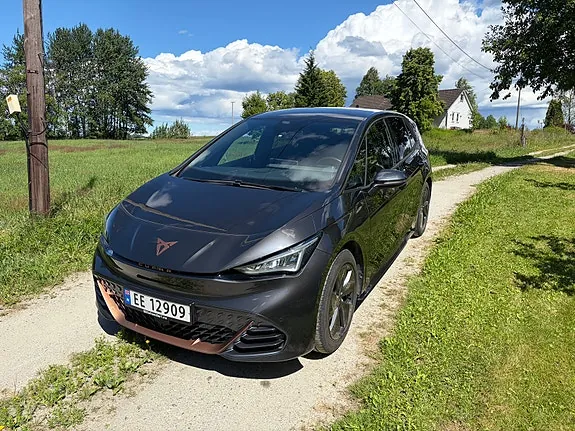 Cupra Born 2022 photo 2