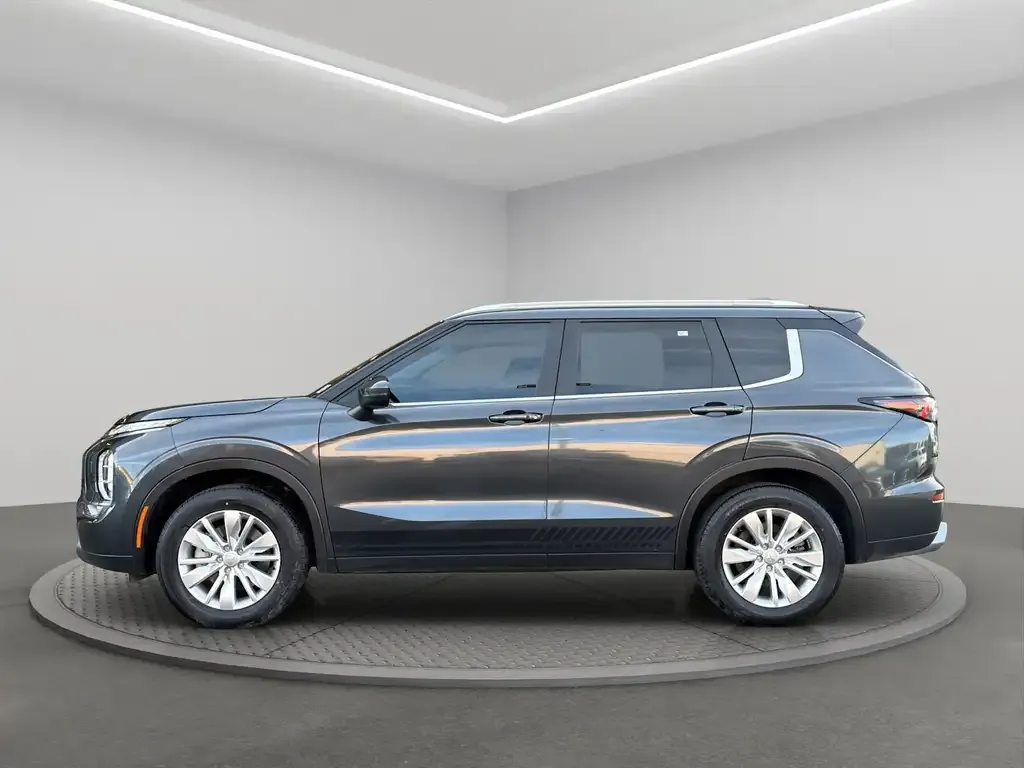Mitsubishi Outlander 2025 photo 5