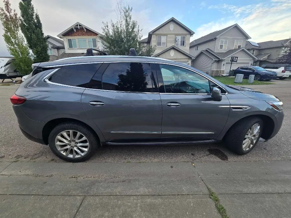 Buick Enclave 2018 photo 2