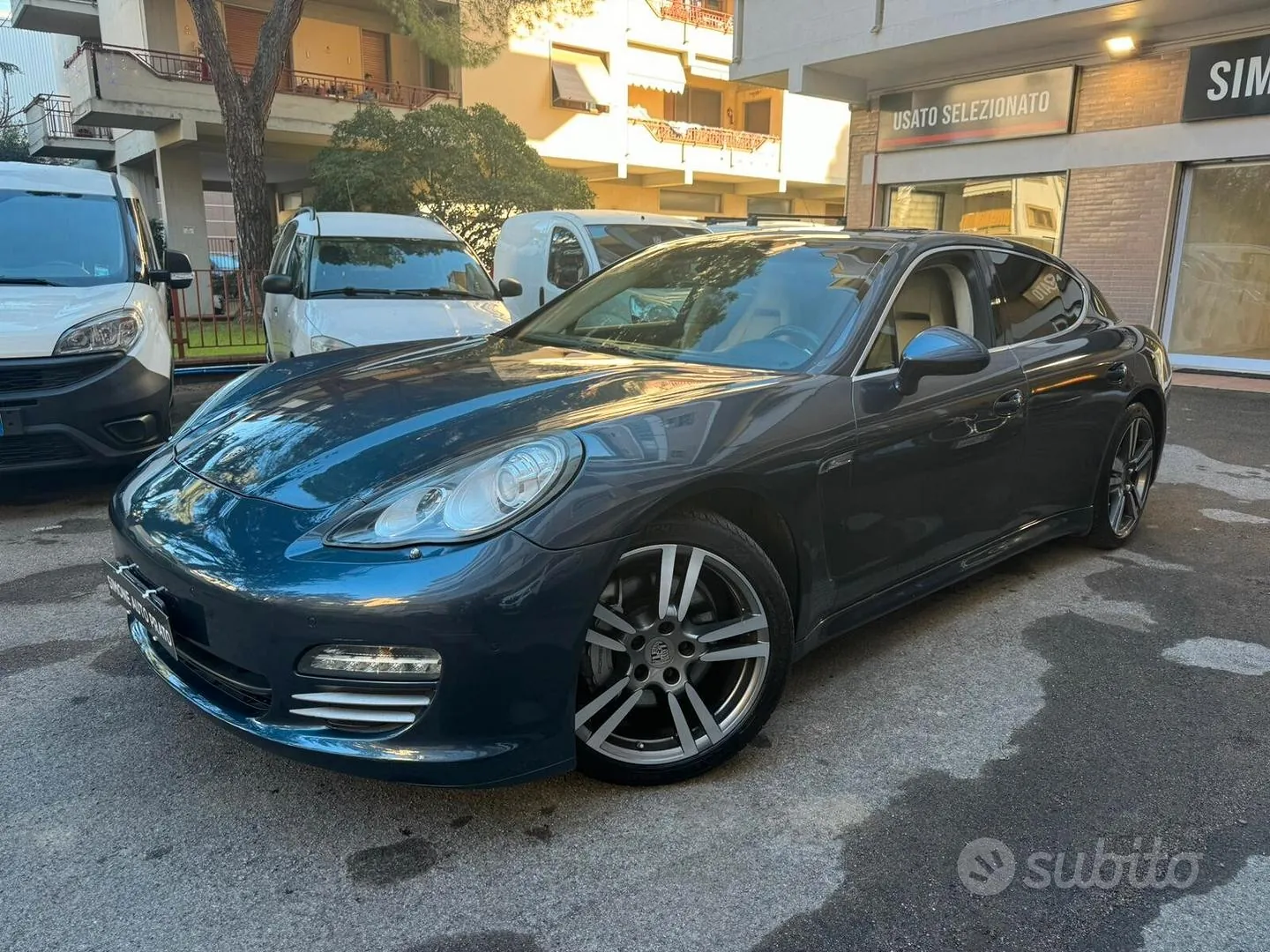 Porsche Panamera 2010 photo 5