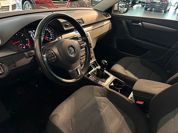 Volkswagen Passat 2013 photo 5