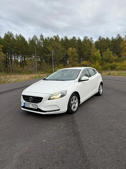 Volvo V40 2014 photo 2