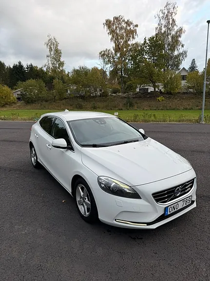 Volvo V40 2014 photo 3