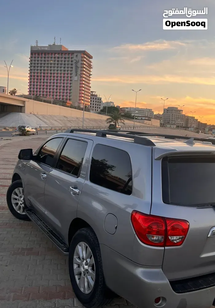 Toyota Sequoia 2014 photo 4