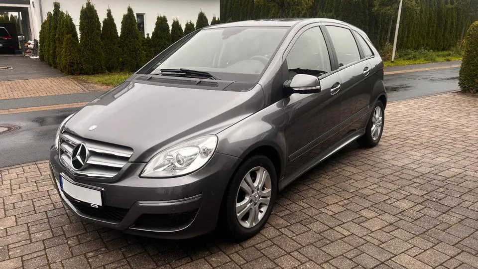 Mercedes-Benz B 160