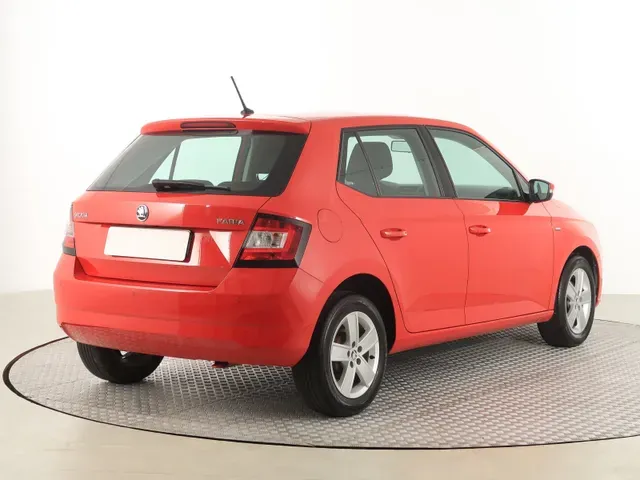 Skoda Fabia 2017 photo 4